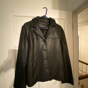 Ladies black leather jacket, size large in excellent condition